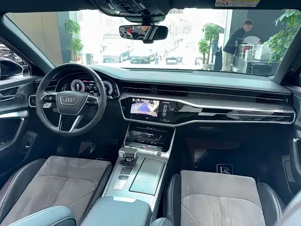 Audi A6L 2021