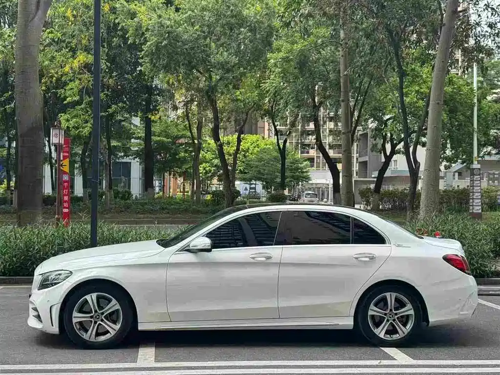 Mercedes-Benz C-Class 2019