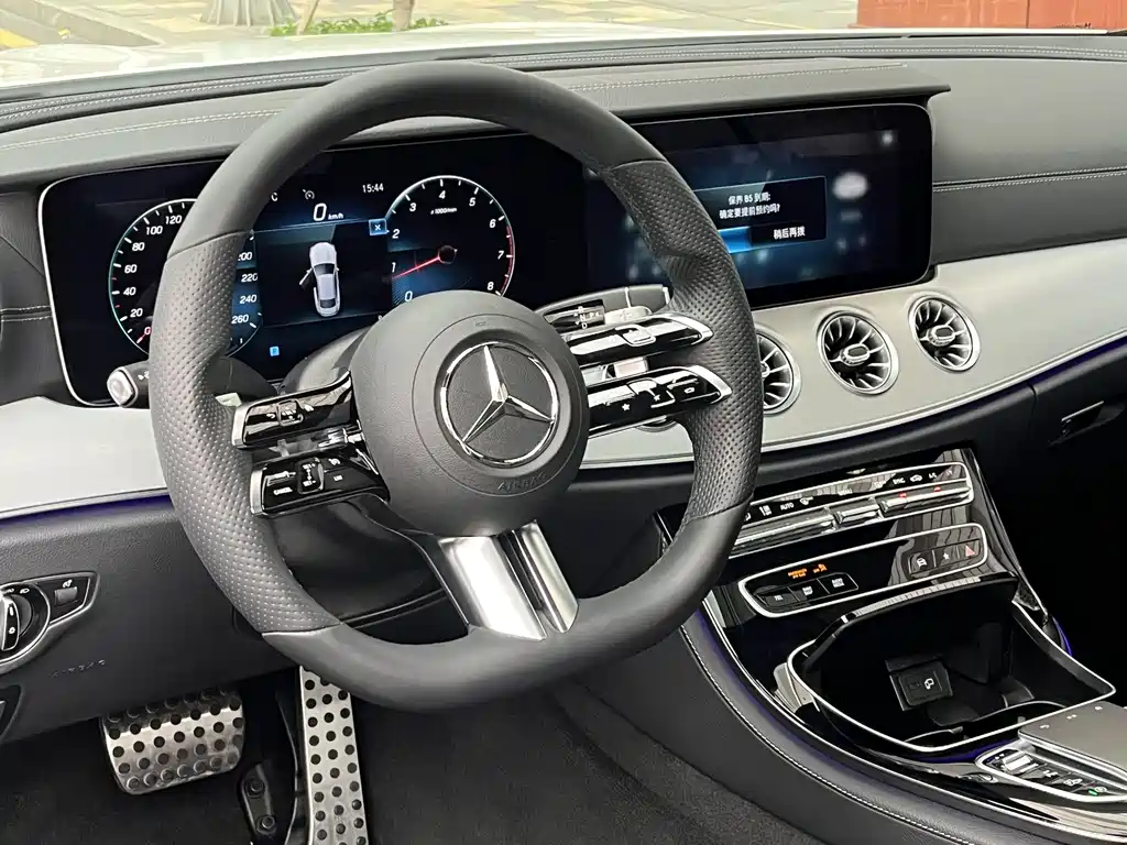 Mercedes-Benz E-Class 2022 — фото 19