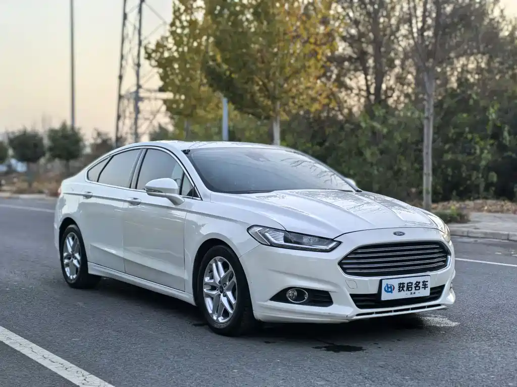Ford Mondeo 2015 — фото 3