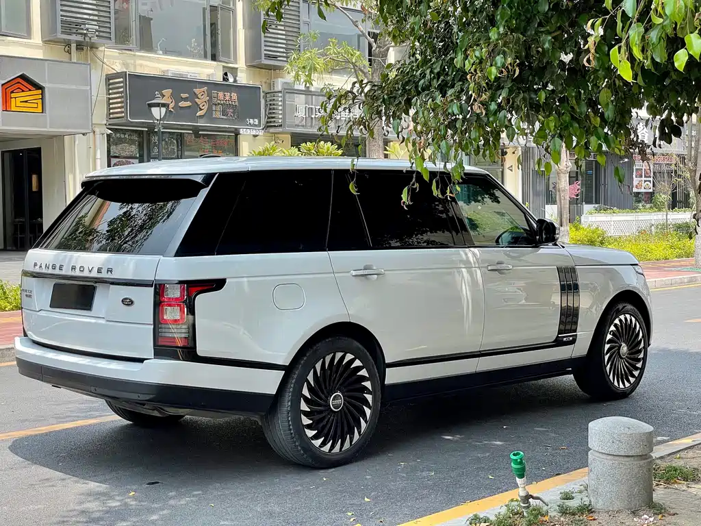 Land Rover Range Rover 2015 — фото 8
