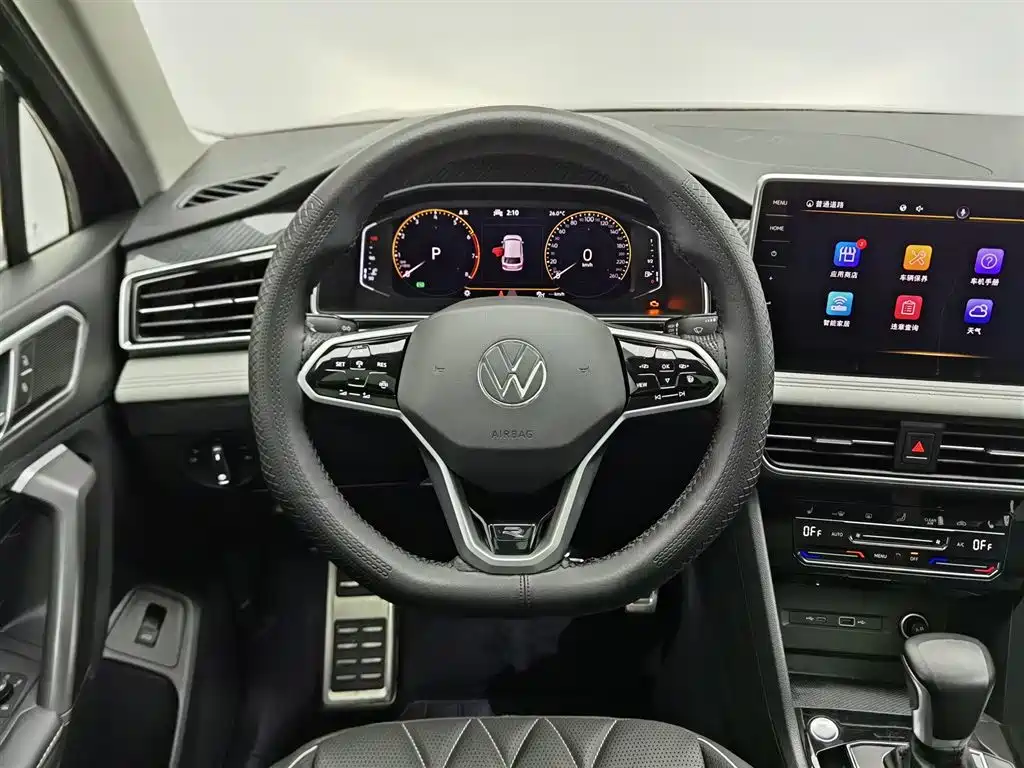 Volkswagen Tiguan L 2022 — фото 11