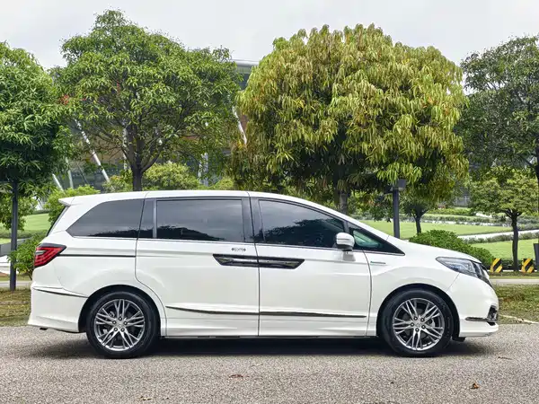 Honda Elysion 2019