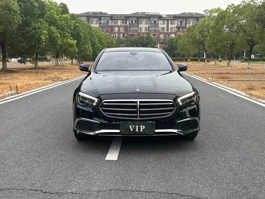 Mercedes-Benz E-Class 2022