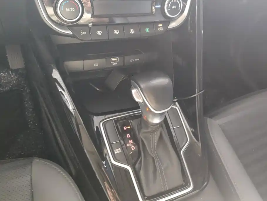 Kia Sportage 2018 — фото 16