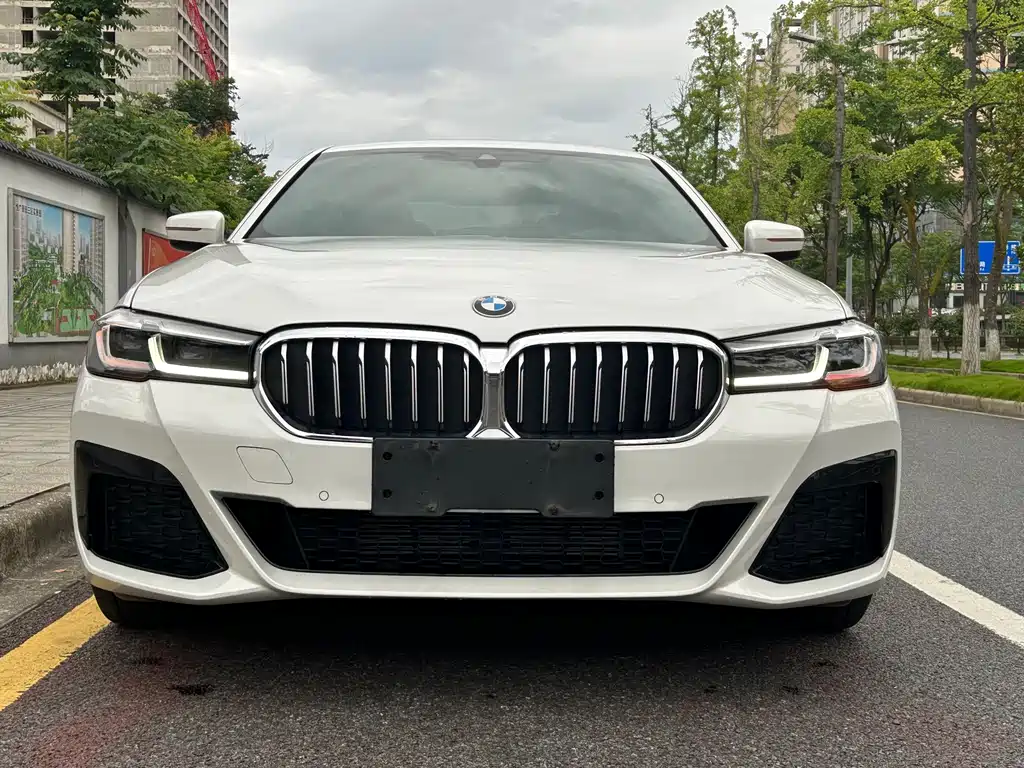 BMW 5 Series 2023