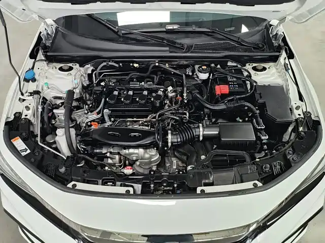 Honda Civic 2022 — фото 11