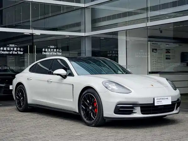 Porsche Panamera 2018