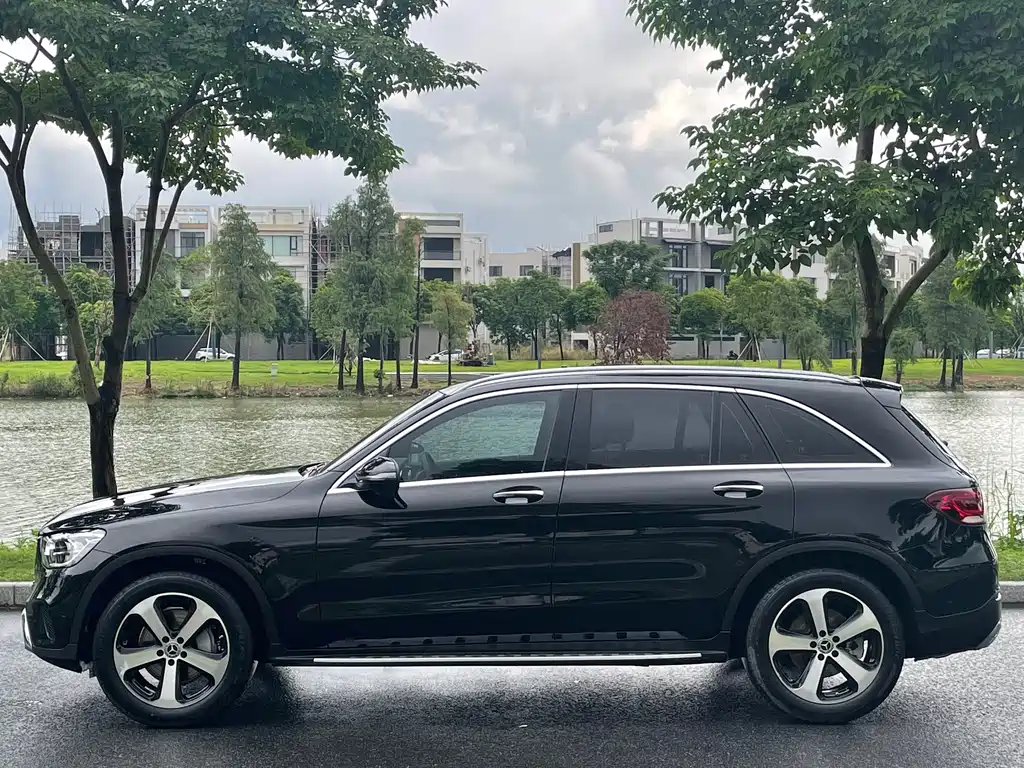 Mercedes-Benz GLC 2022 — фото 2