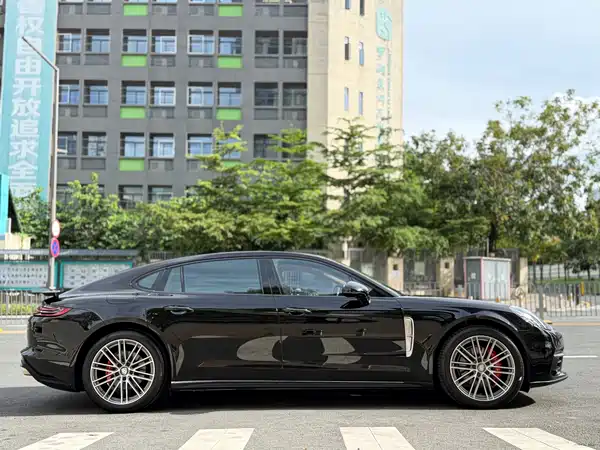 Porsche Panamera 2018