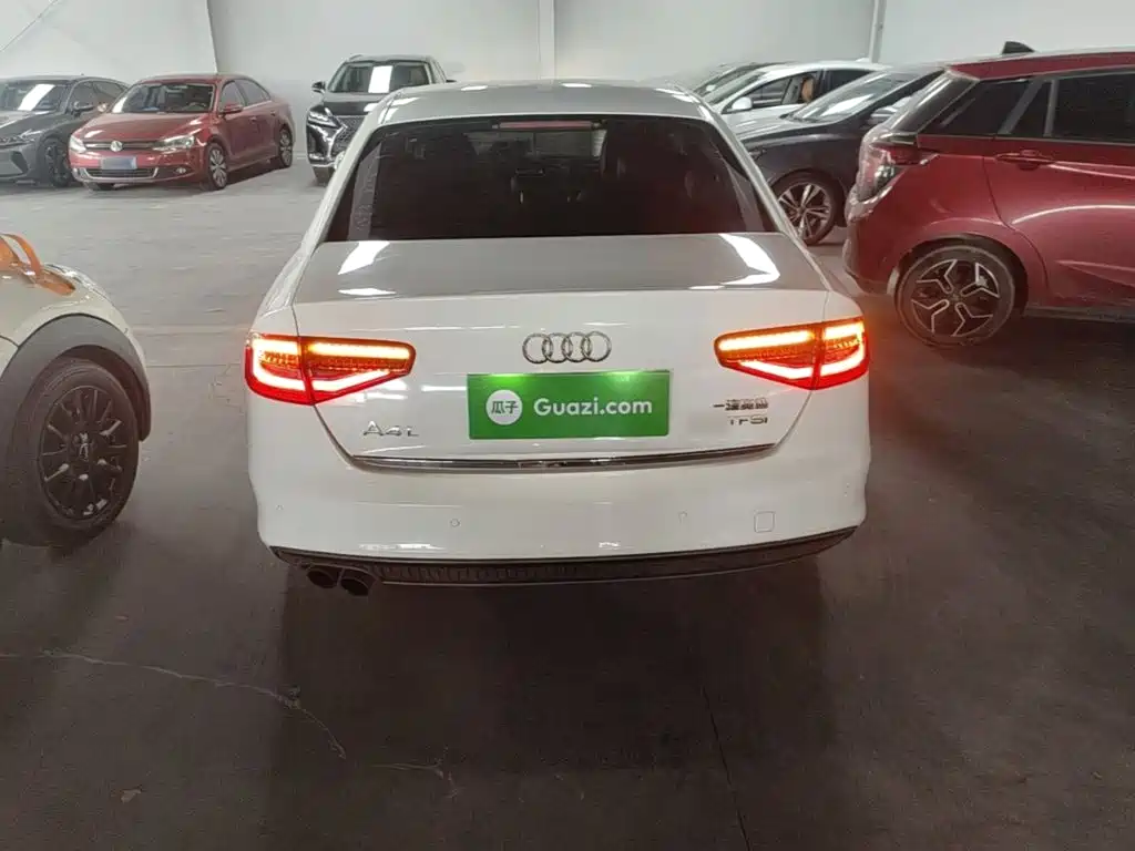Audi A4L 2016