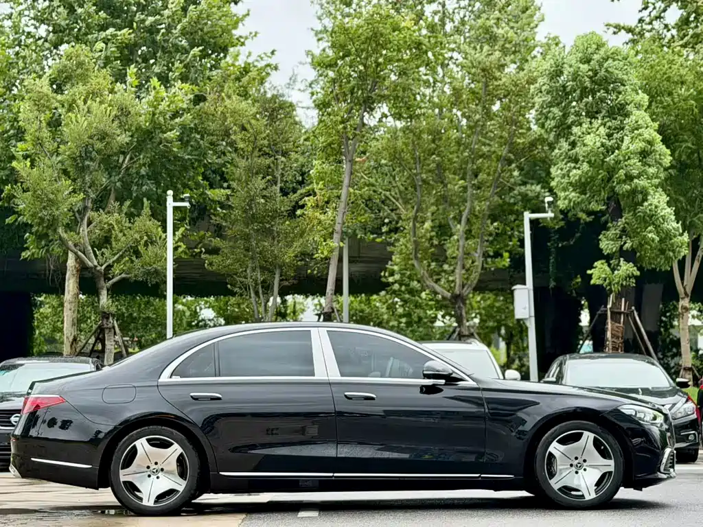 Mercedes-Benz S-Class 2025 — фото 4