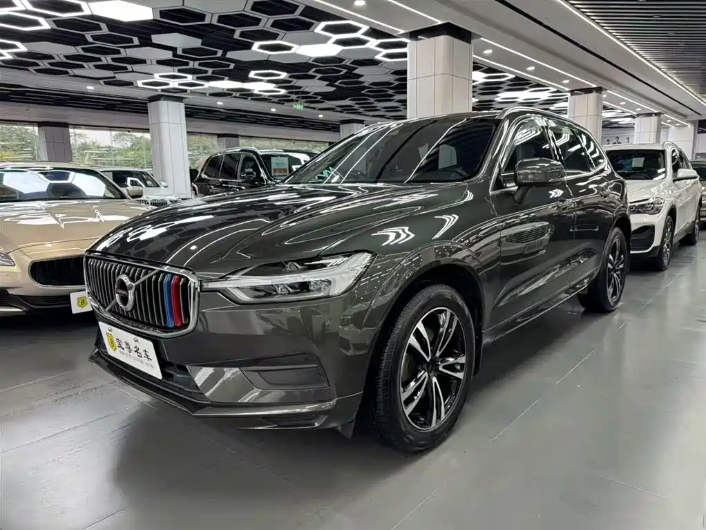 Volvo XC60 2018 — фото 3