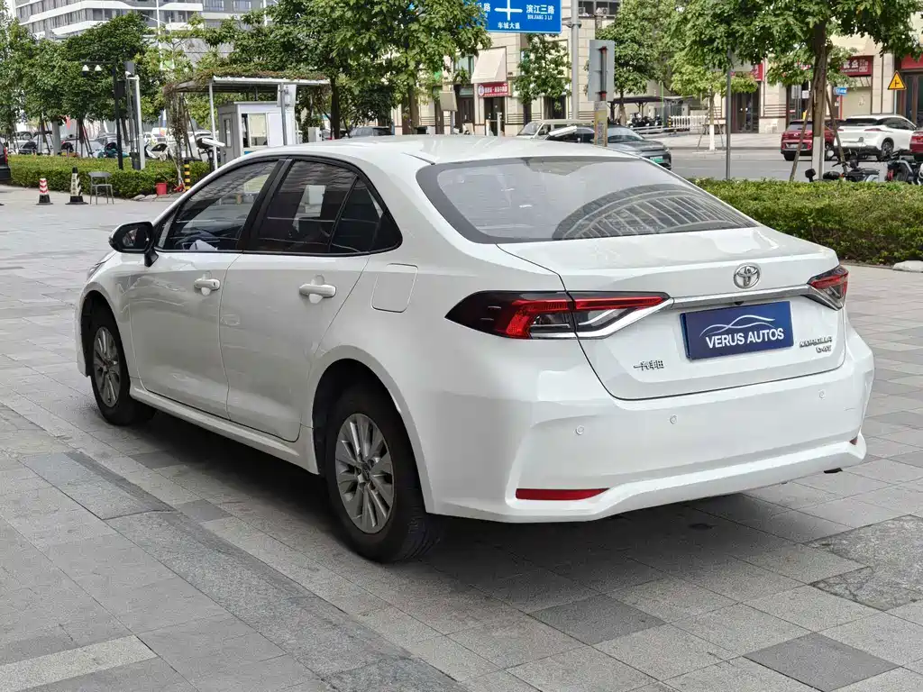 Toyota Corolla 2023 — фото 14