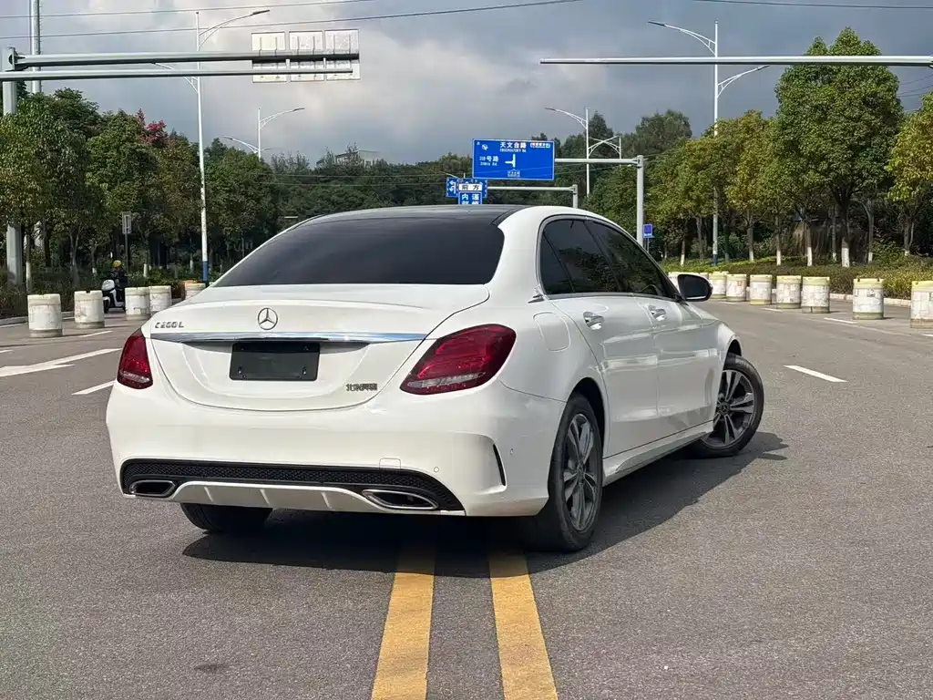 Mercedes-Benz C-Class 2018