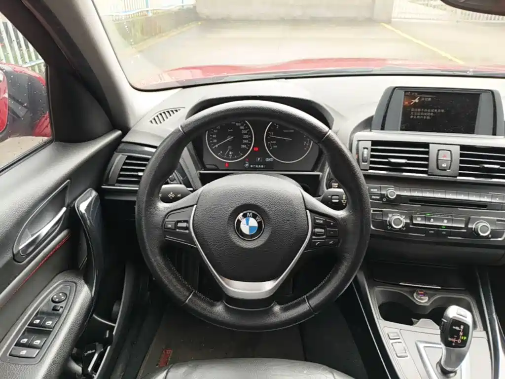 BMW 1 Series 2014 — фото 11