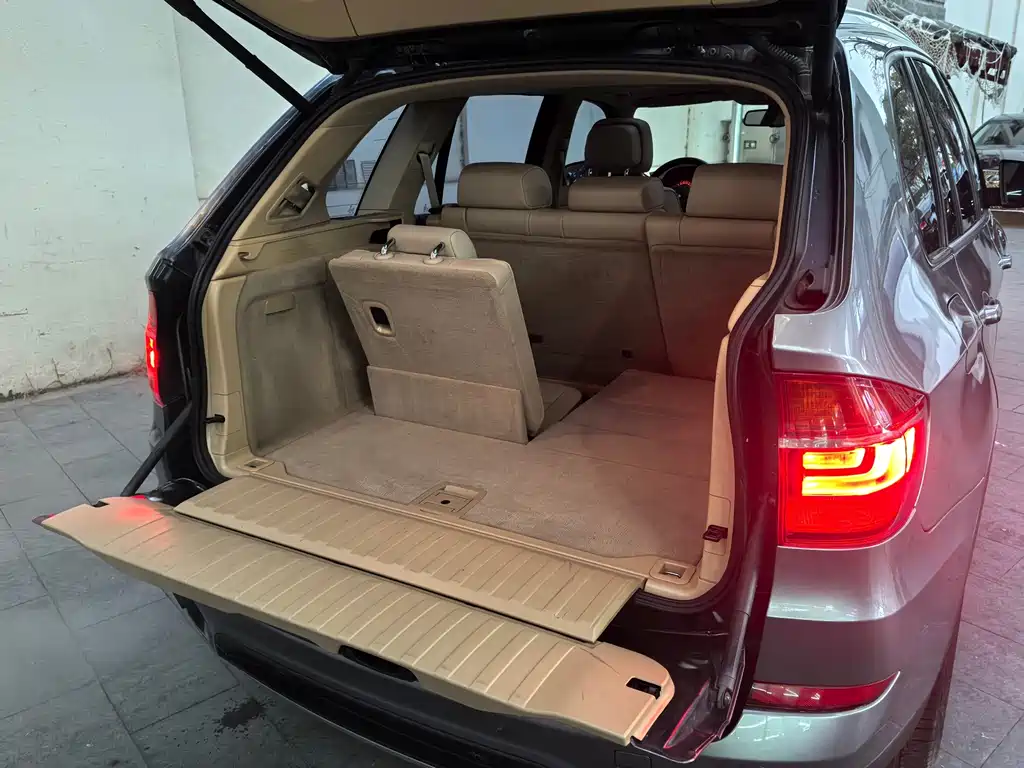 BMW X5 2011 — фото 10