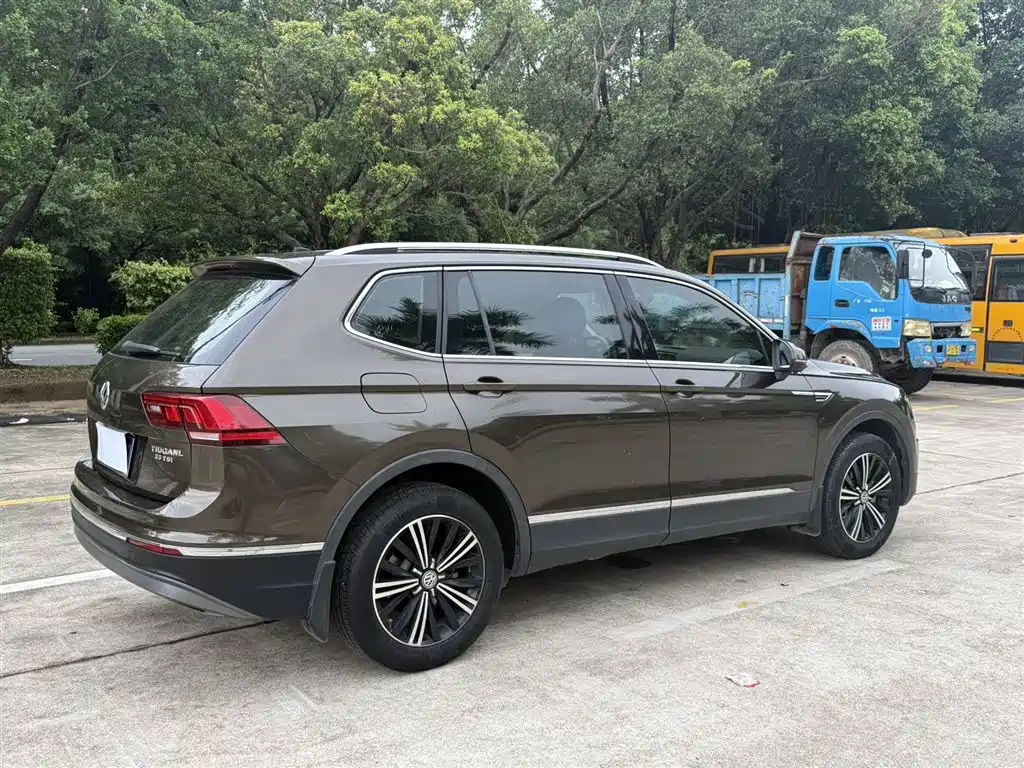 Volkswagen Tiguan L 2019 — фото 7
