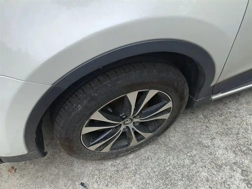 Toyota RAV4 2015 — фото 23