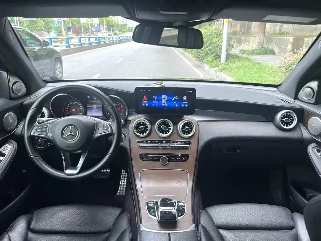 Mercedes-Benz GLC 2017