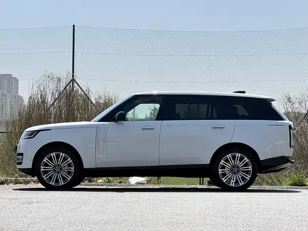 Land Rover Range Rover 2024
