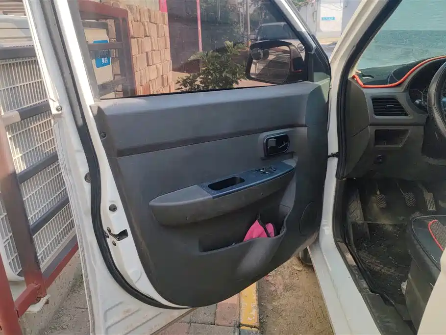 Wuling Hongguang 2023