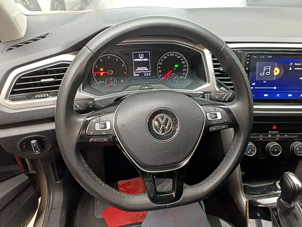 Volkswagen T-Roc 2019 — фото 11