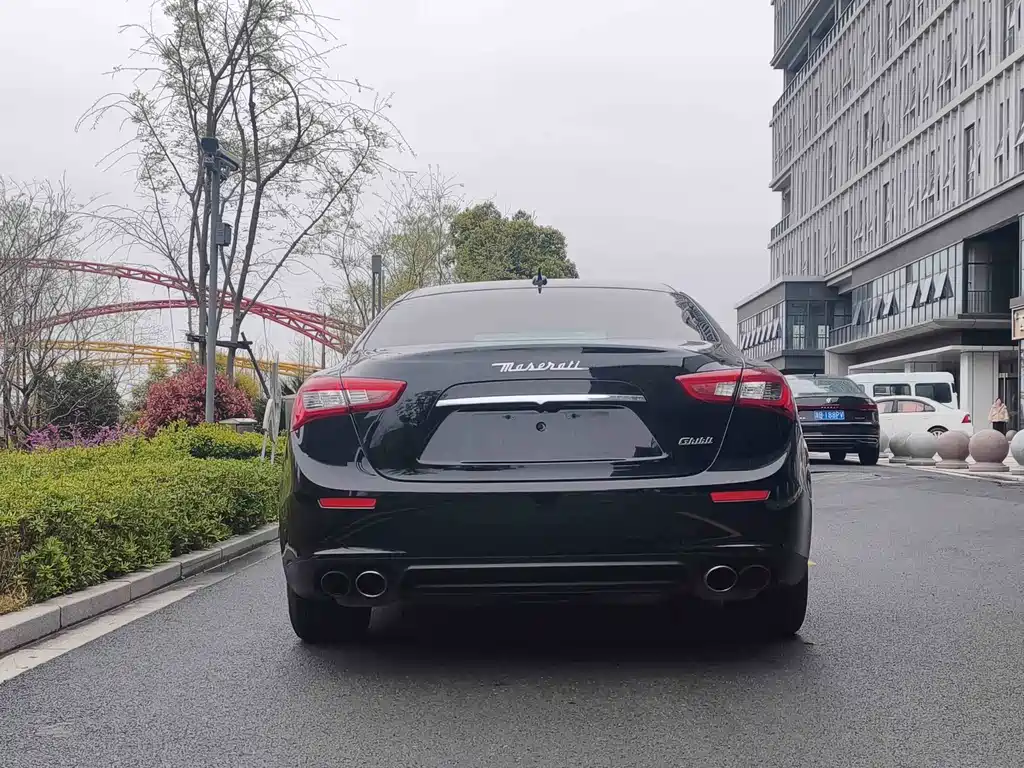 Maserati Ghibli 2015 — фото 11