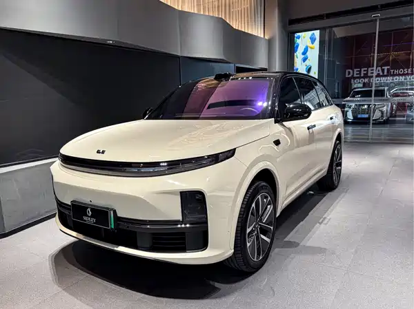 Li Auto L7 2025