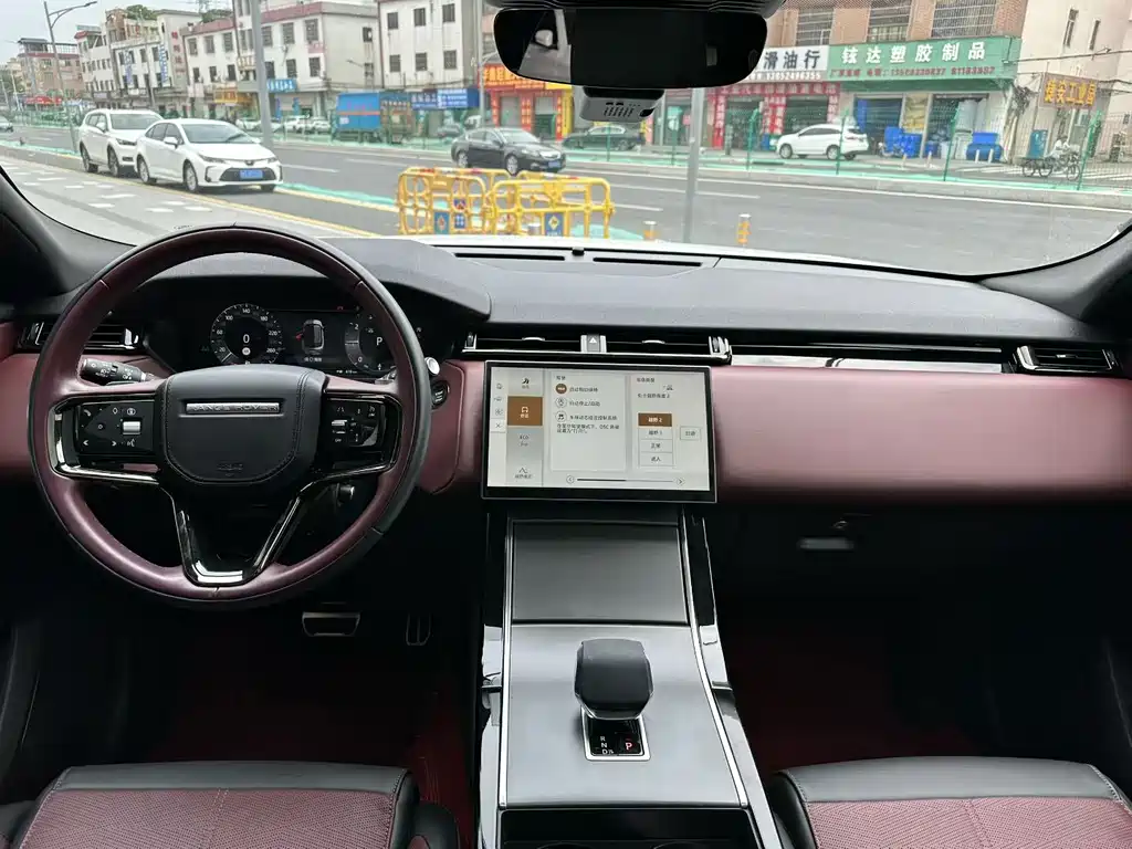 Land Rover Range Rover Velar 2025 — фото 7