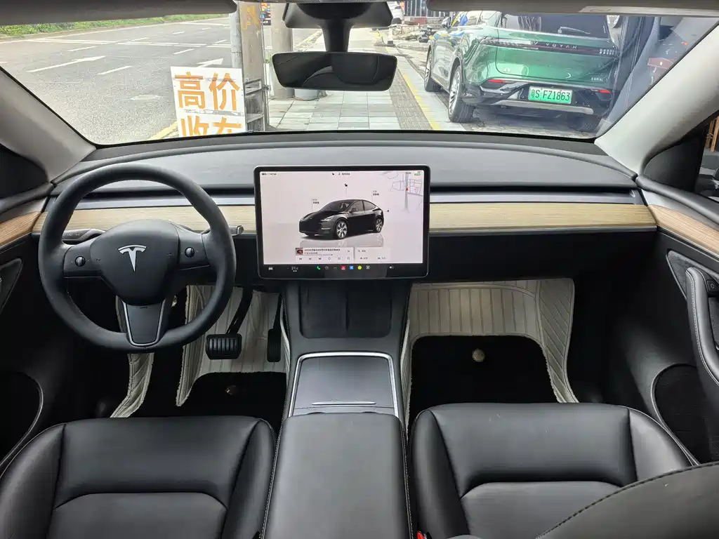 Tesla Model Y 2023 — фото 9