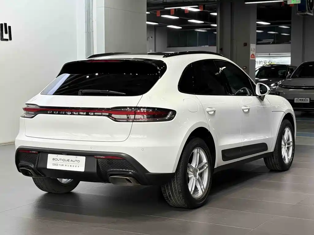 Porsche Macan 2023 — фото 4
