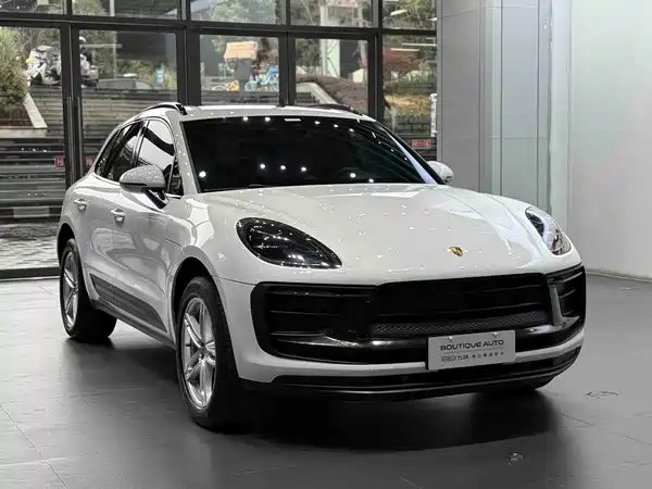 Porsche Macan 2023
