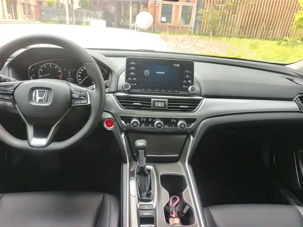 Honda Accord 2019 — фото 14