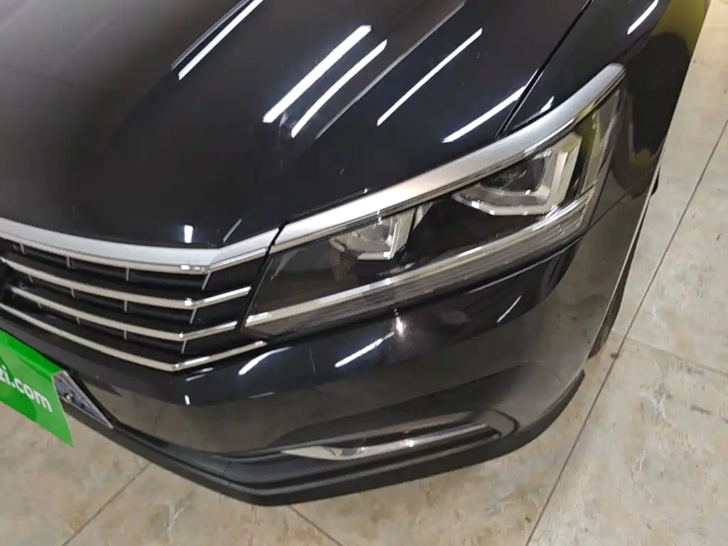 Volkswagen Passat 2018 — фото 24