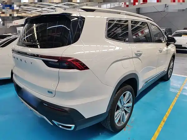 Geely Haoyue 2022