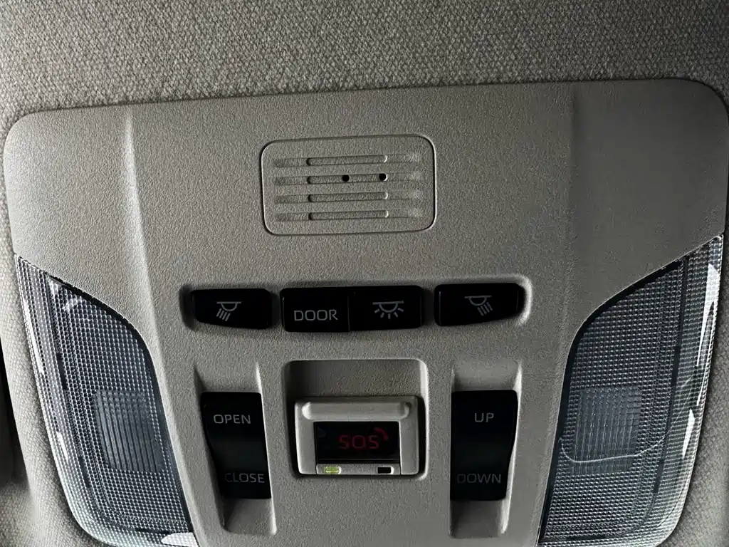 Toyota Corolla 2022 — фото 17