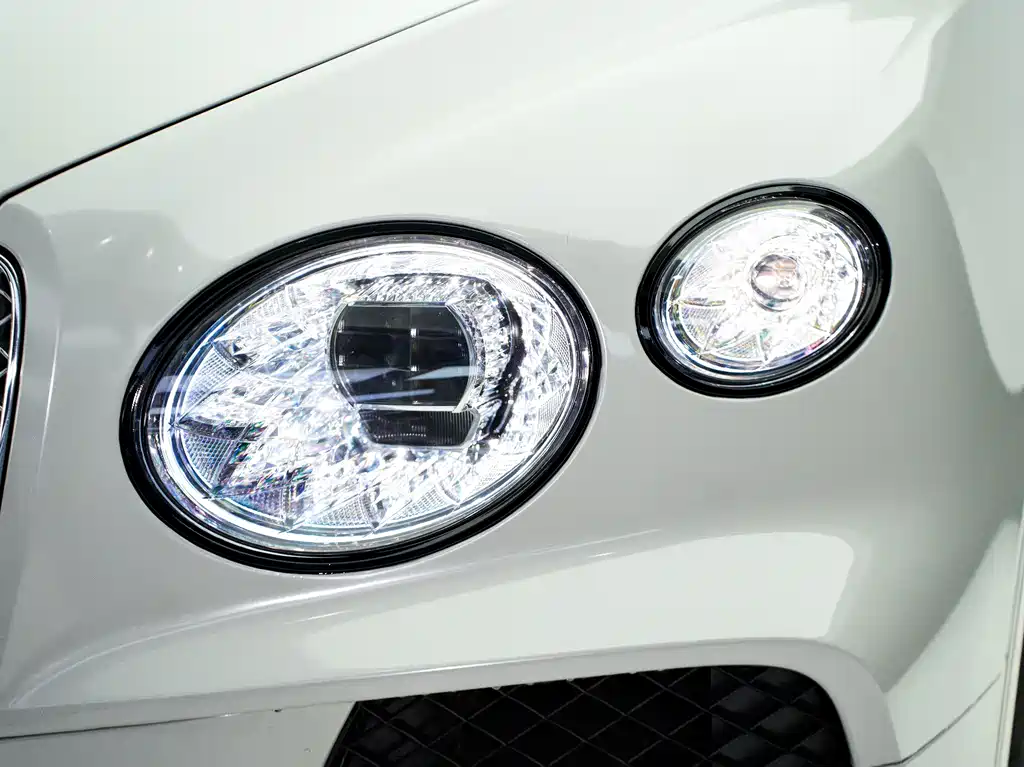 Bentley Bentayga 2020 — фото 5