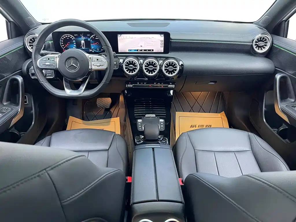 Mercedes-Benz A-Class 2022 — фото 20