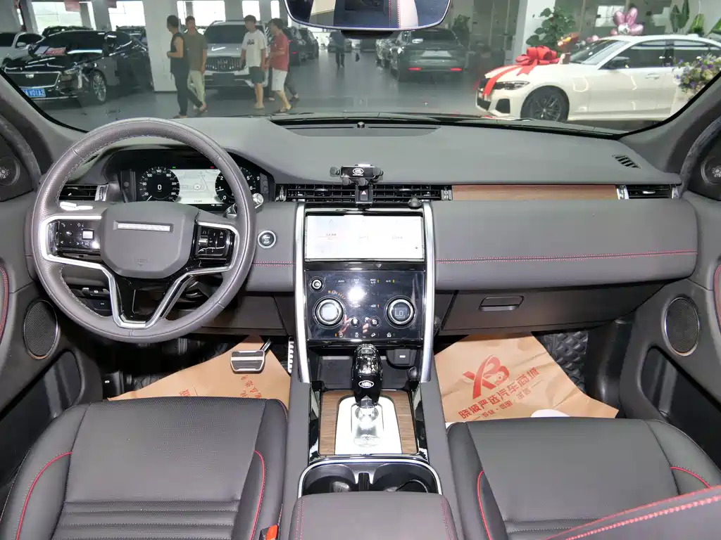 Land Rover Discovery Sport 2023 — фото 18
