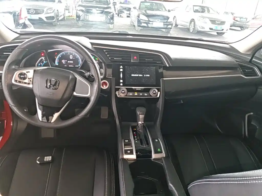 Honda Civic 2022 — фото 10