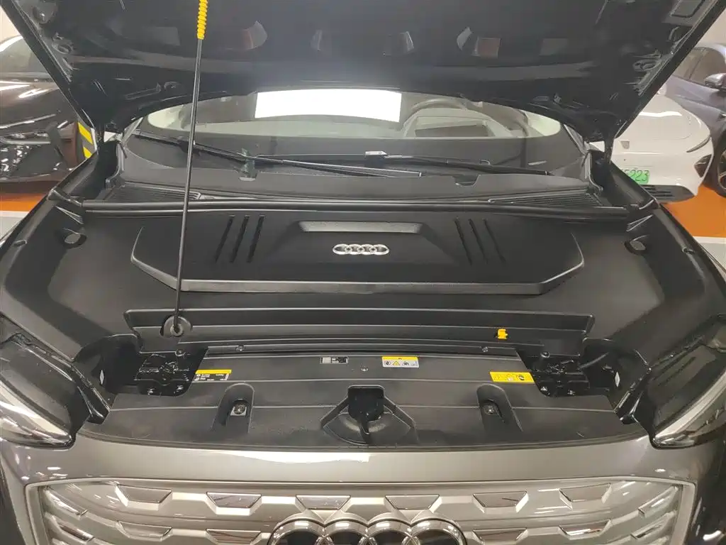 Audi Q5 e-tron 2023 — фото 20