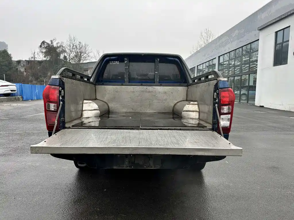 Isuzu Lingtuo 2019 — фото 13