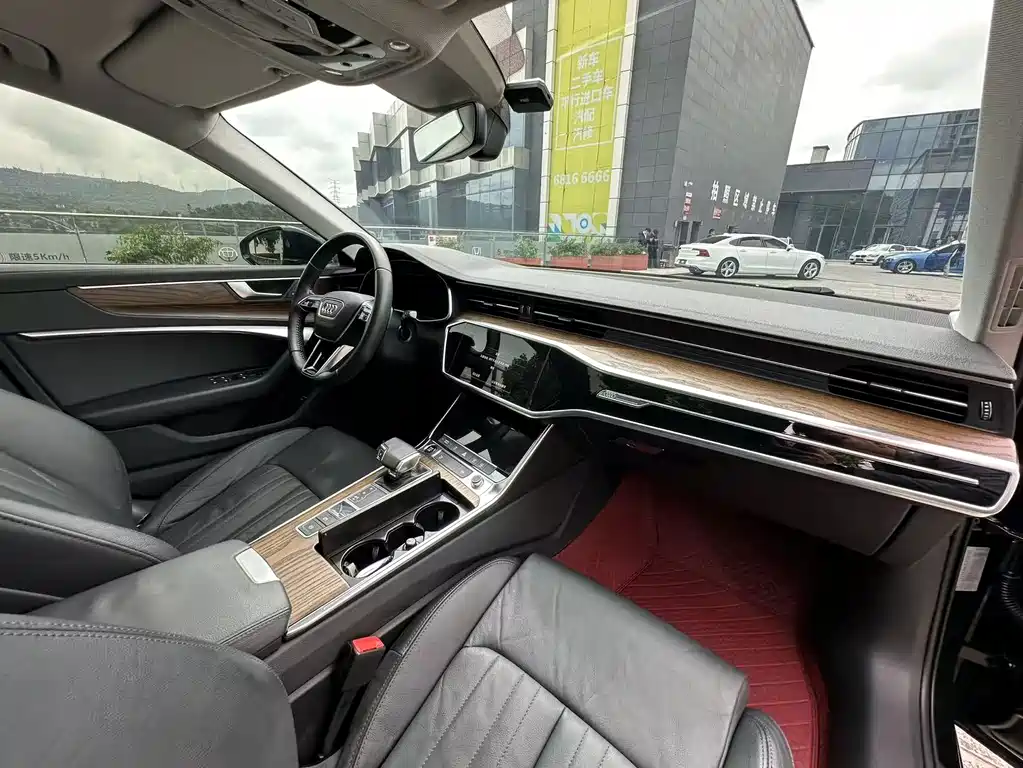 Audi A6L 2020 — фото 31