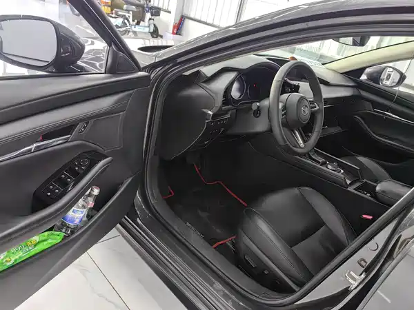 Mazda 3 Axela 2019