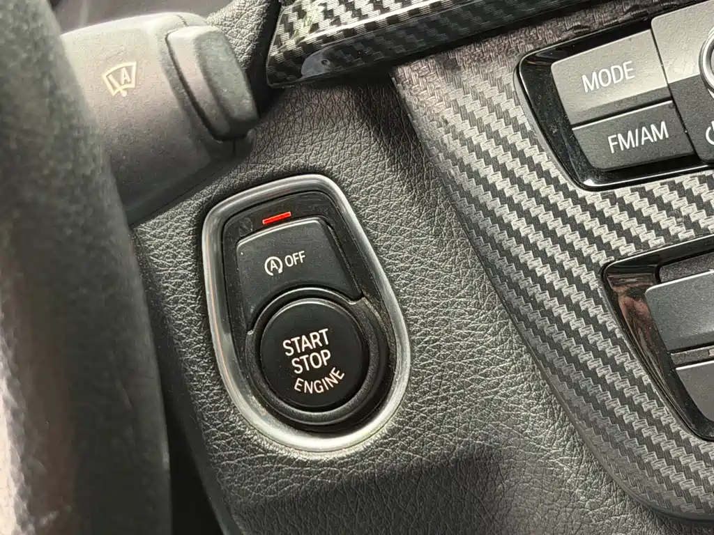 BMW 3 Series 2015 — фото 31