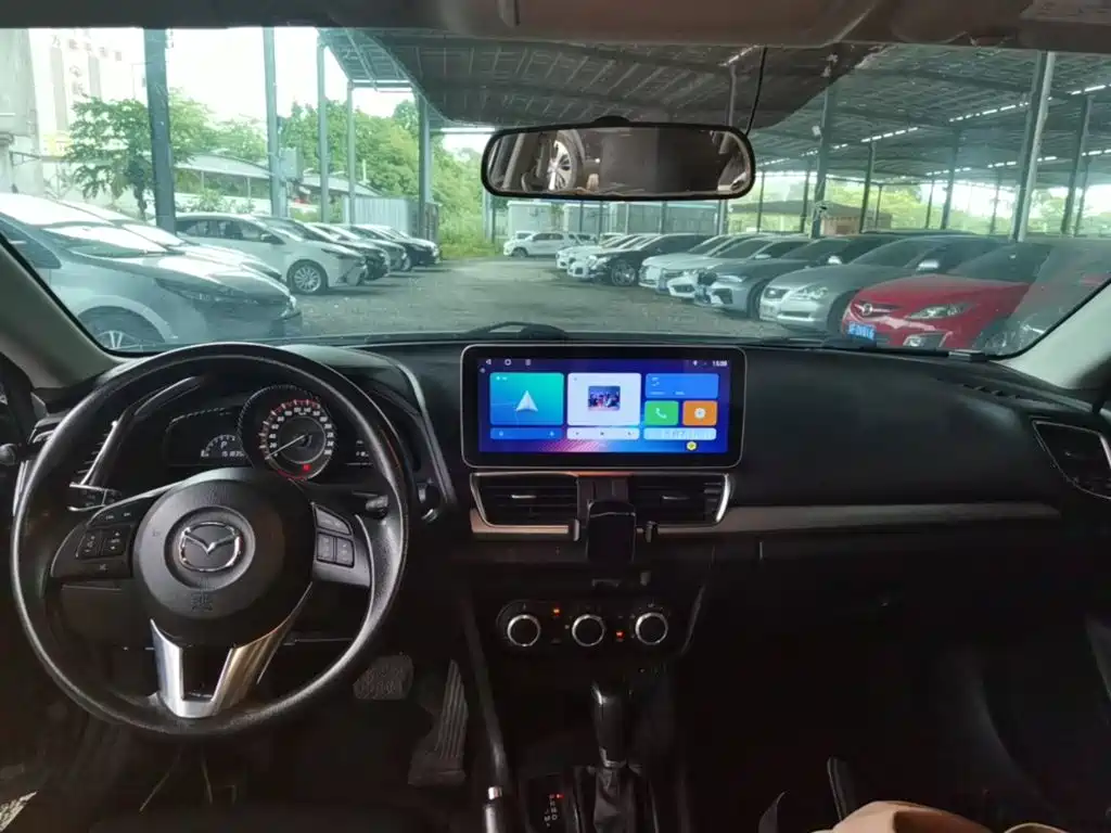 Mazda 3 Axela 2015 — фото 10