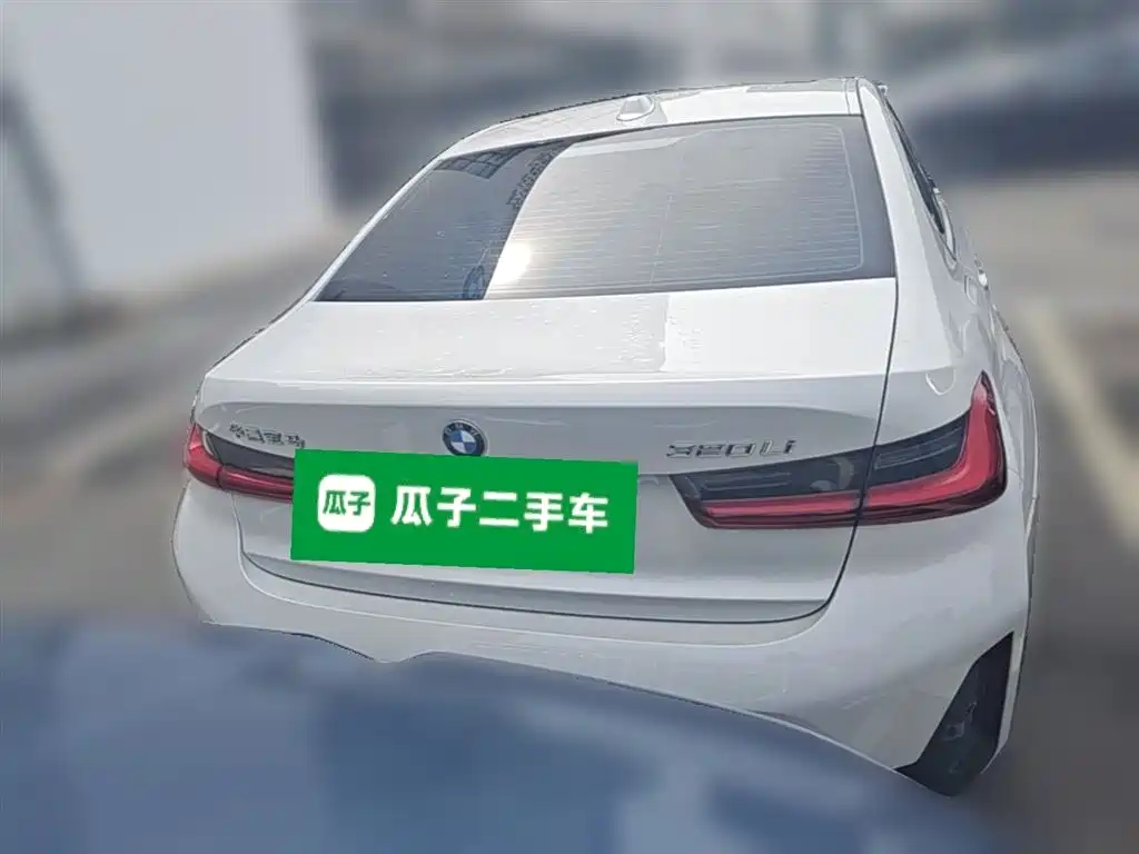 BMW 3 Series 2024 — фото 10