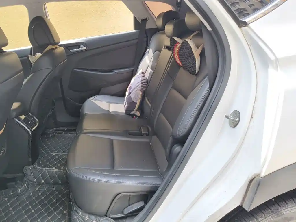 Hyundai Tucson 2017 — фото 13