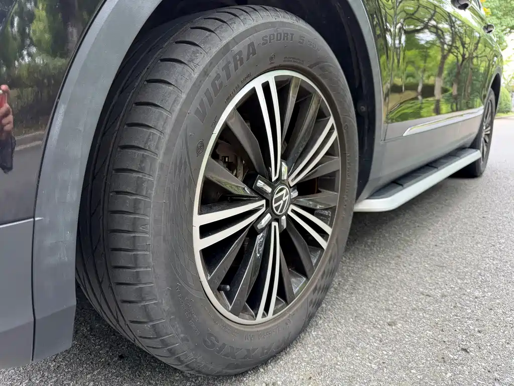 Volkswagen Tiguan L 2021 — фото 13